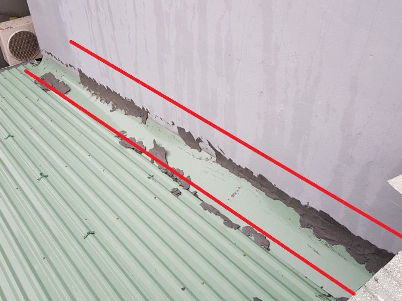 chống thấm mái tôn giáp tường