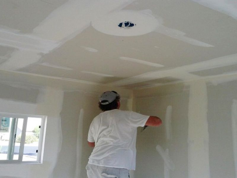 chống thấm ngược trần nhà